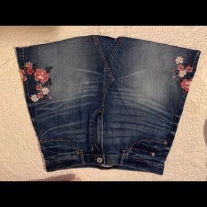 Expresa skirt with floral design